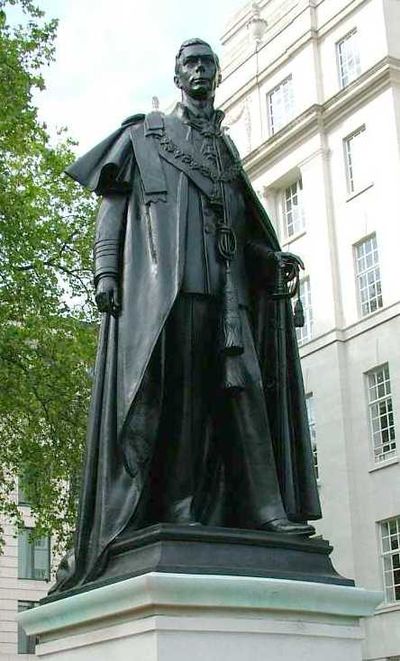 Standbeeld George VI Londen #1