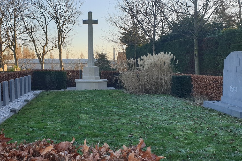 Commonwealth War Graves s-Gravenzande #1