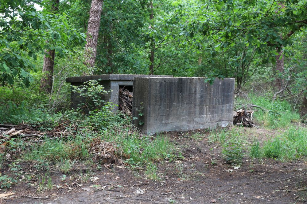 Restant Bunker Vliegveld Gilze Rijen #1