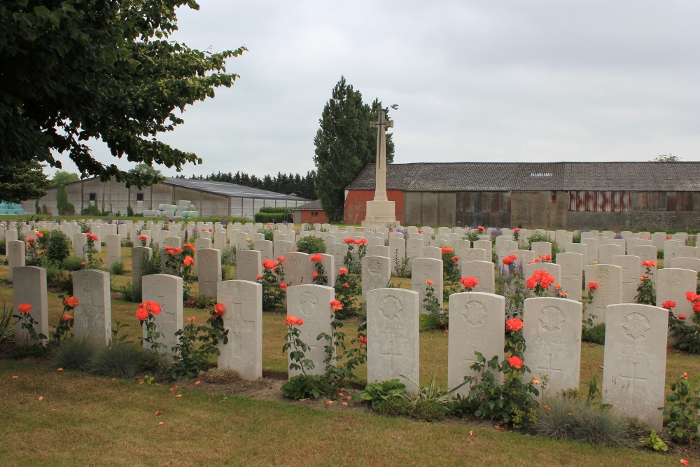 Commonwealth War Cemetery Bleuet Farm #2