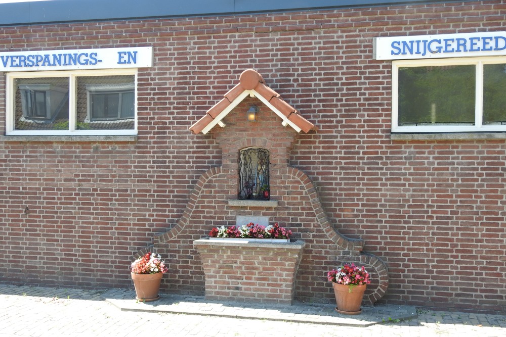 Bevrijdingsmonument Ruiterspoor Den Hout #1