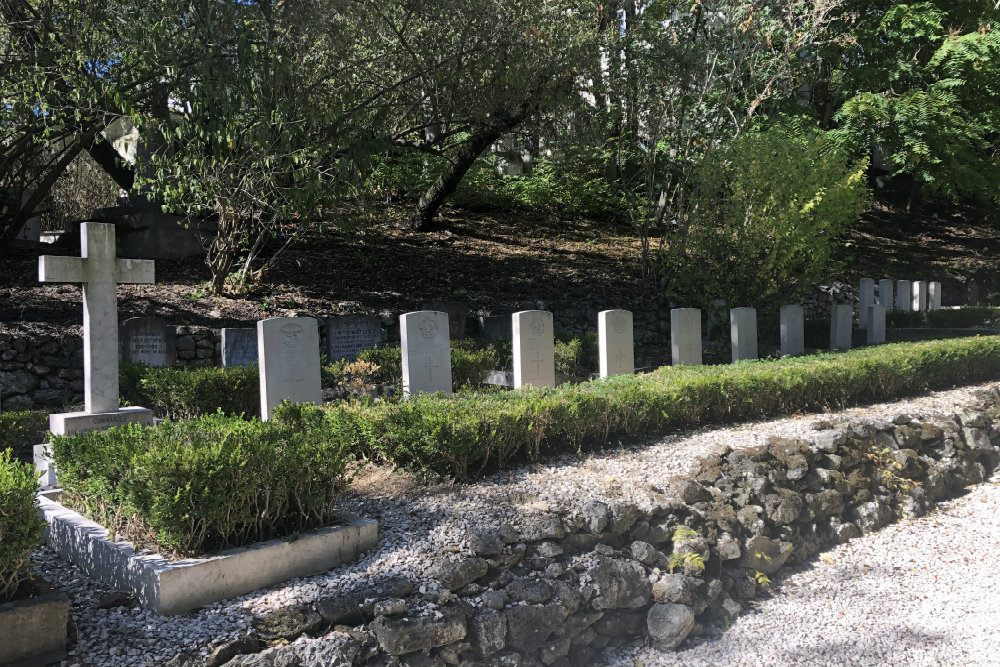 Commonwealth War Graves Lisbon #3