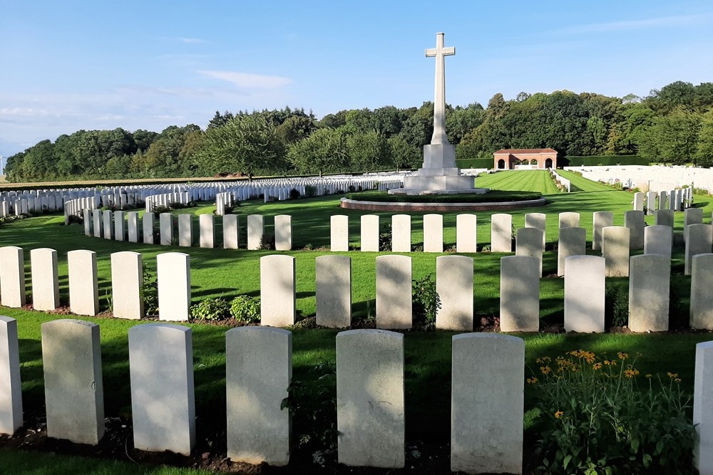 Commonwealth War Cemetery London #1