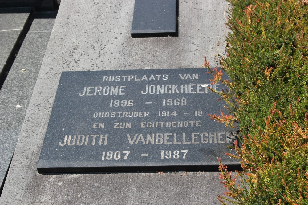 Belgian Graves Veterans Mannekensvere #3