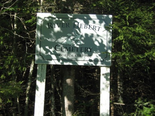 Oorlogsgraven van het Gemenebest River Hebert Cemetery