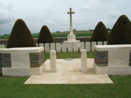 Commonwealth War Cemetery Rosieres