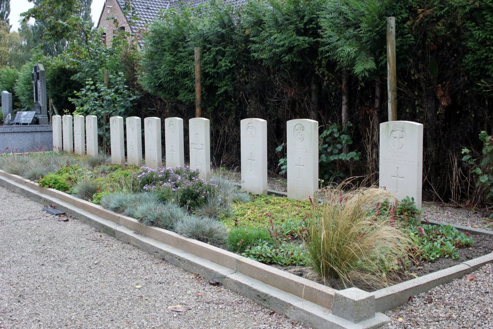 Commonwealth War Graves Fleurbaix #1