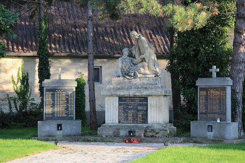 War Memorial Apetlon