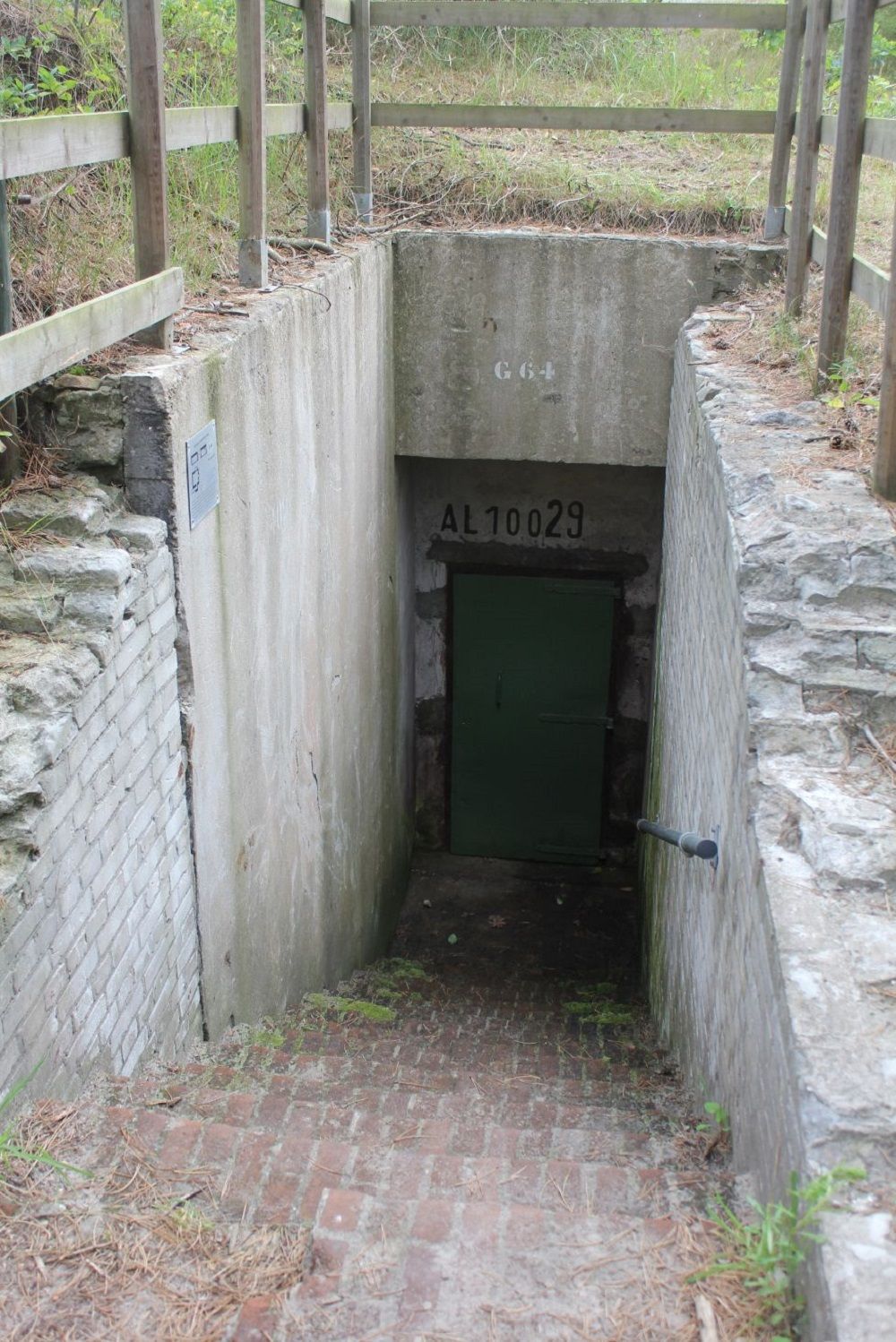 German Radarposition Tiger - Kvertype 409 Funkstelle Vermittlung Bunker #2