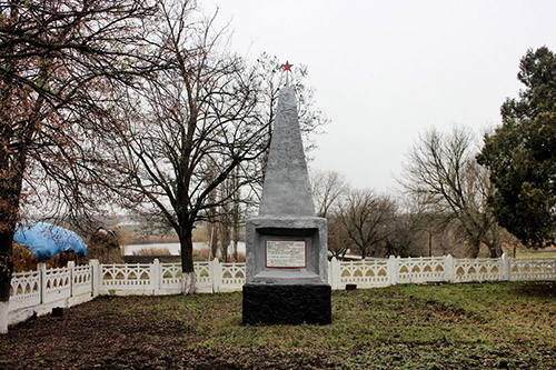 Mass Grave Soviet Soldiers Hryhorivka #1