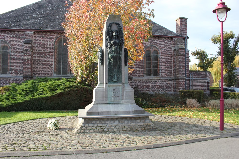 War Memorial Saint-Sauveur
