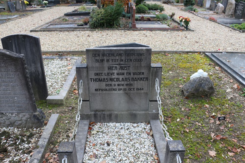 Dutch War Grave Protestant Cemetery De Meern #2