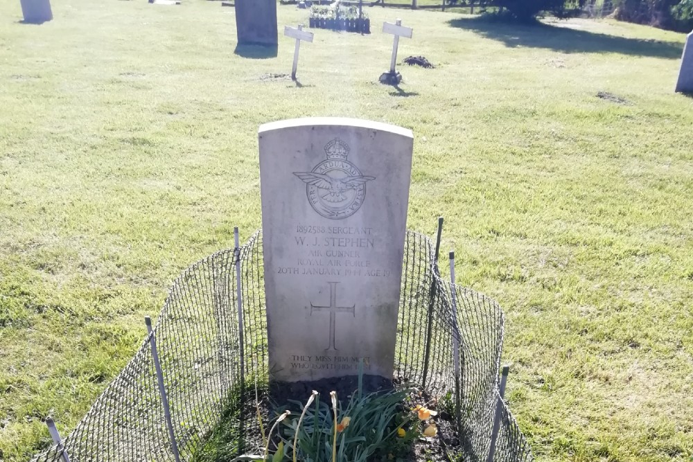 Oorlogsgraven van het Gemenebest St. Clement Churchyard