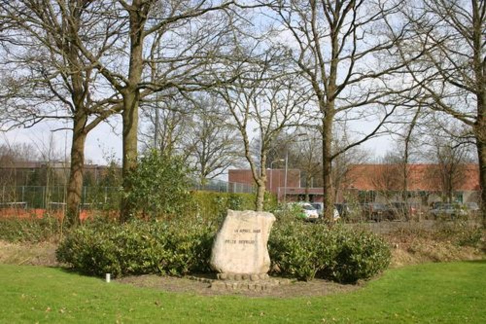 Bevrijdingsmonument Peize #1