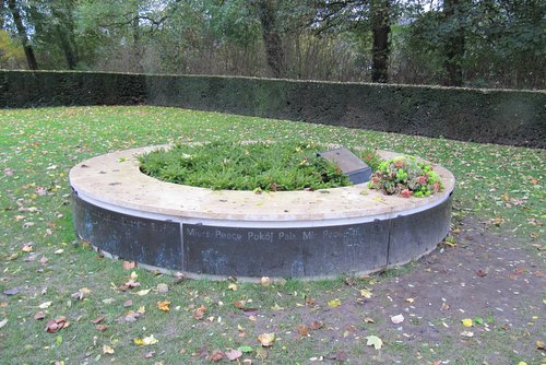 Peace Bench Menenpoort Ieper