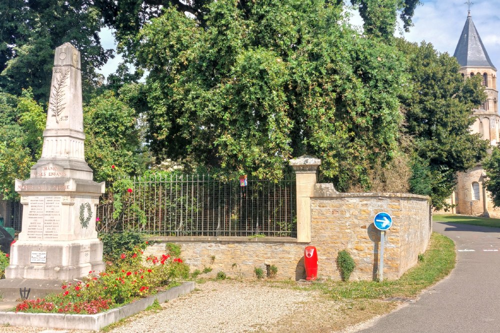 War Memorial Chânes