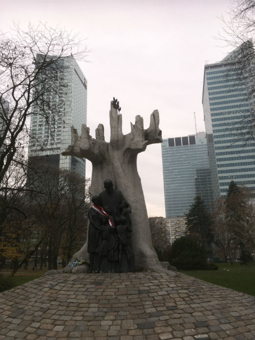 Monument Janusz Korczak