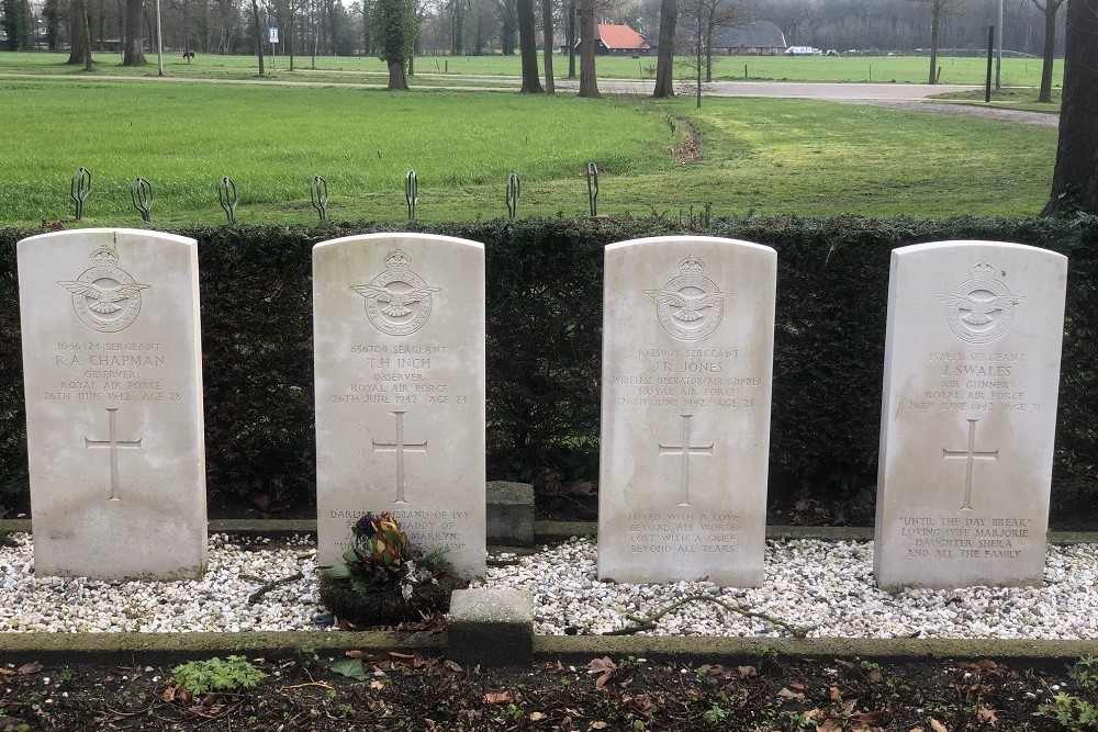 Oorlogsgraven van het Gemenebest Algemene Begraafplaats Ambt-Delden #2