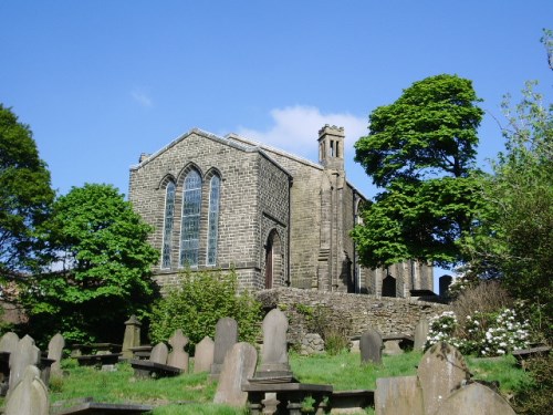 Oorlogsgraven van het Gemenebest St. Mary and All Saints Churchyard #1