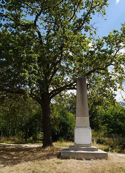 Monument Koloniale Soldaten Jardin Tropical #1