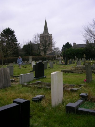 Oorlogsgraven van het Gemenebest St. Ricarius Churchyard and Extension #1