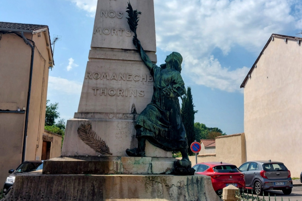 War Memorial Romanèche-Thorins #5