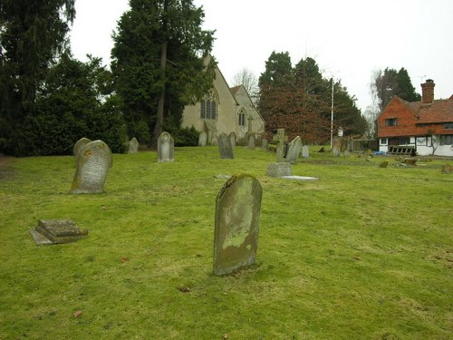 Oorlogsgraven van het Gemenebest St. Nicholas Churchyard