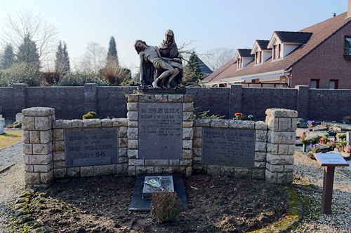 War Memorial Swalmen #1