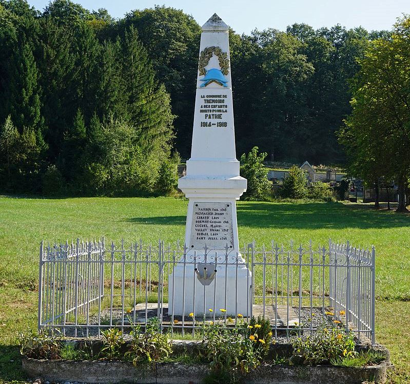 War Memorial Trémoins #1