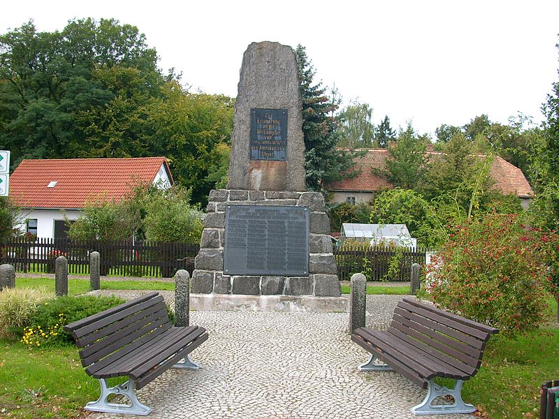 Oorlogsmonument Uhyst #1