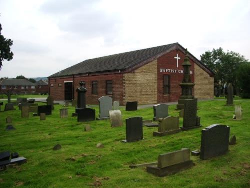 Commonwealth War Graves Oswaldtwistle Baptist Chapelyard #1