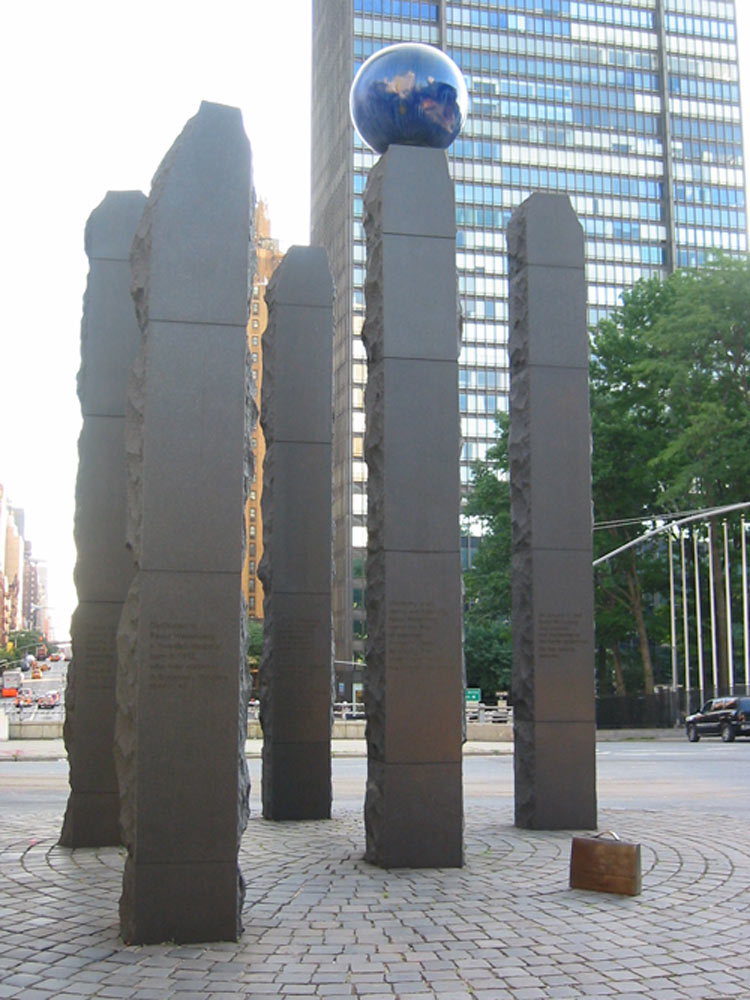 Monument Raoul Wallenberg New York City #5