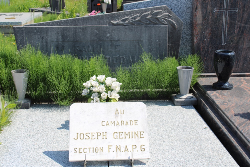 Belgian Graves Veterans Couthuin Surlemez #1