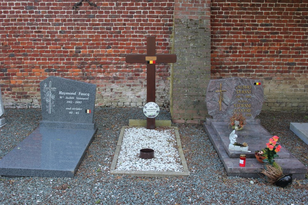 Belgian Graves Veterans Sint-Pieters-Kapelle (Herne) #4