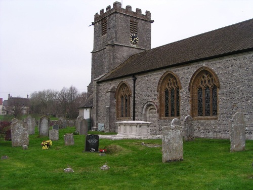 Commonwealth War Grave St. Mary Churchyard #1