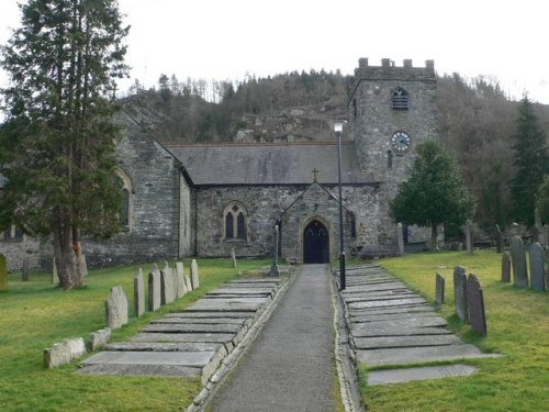 Commonwealth War Graves St. Mael and St. Sulien Churchyard #1