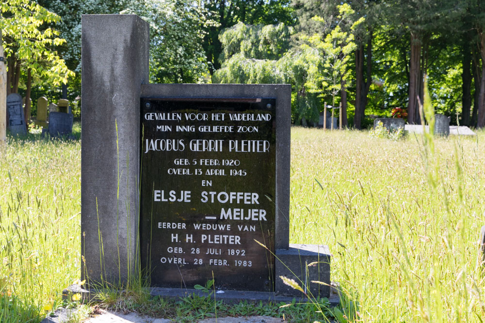 Nederlandse Oorlogsgraven Oude Algemene Begraafplaats Heerde #3
