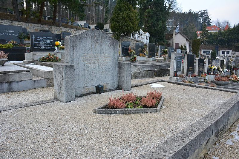 Russian Mass Grave Enzesfeld-Lindabrunn #1