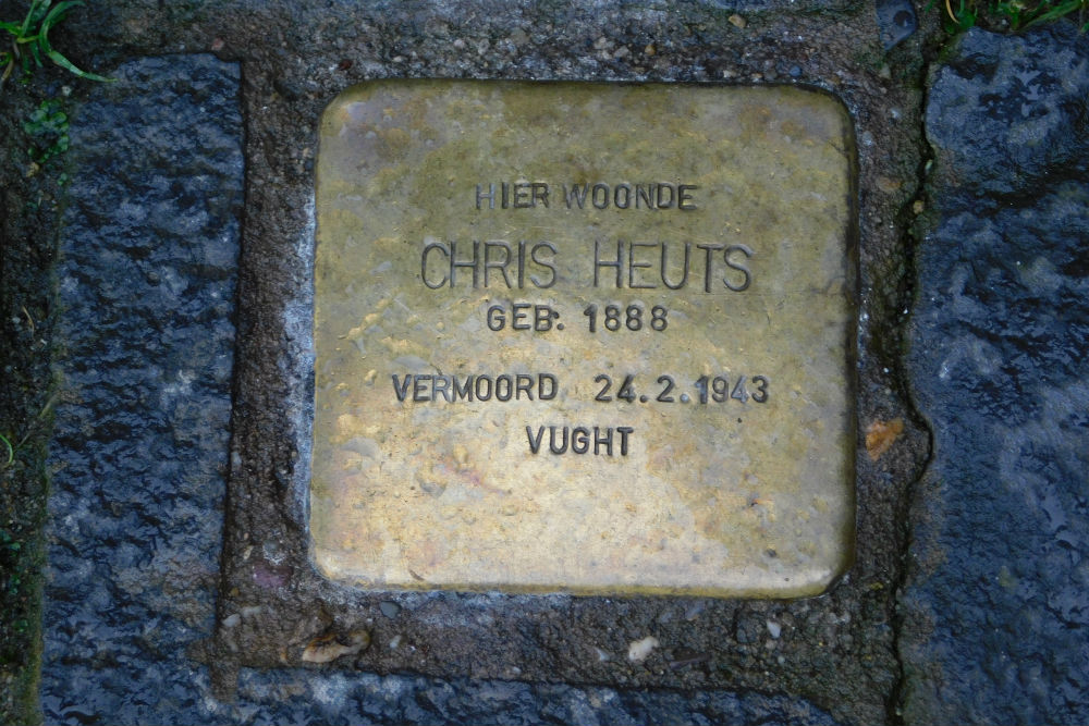 Stolperstein Bassin 6 #1