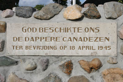 Bevrijdingsmonument Garderen #3