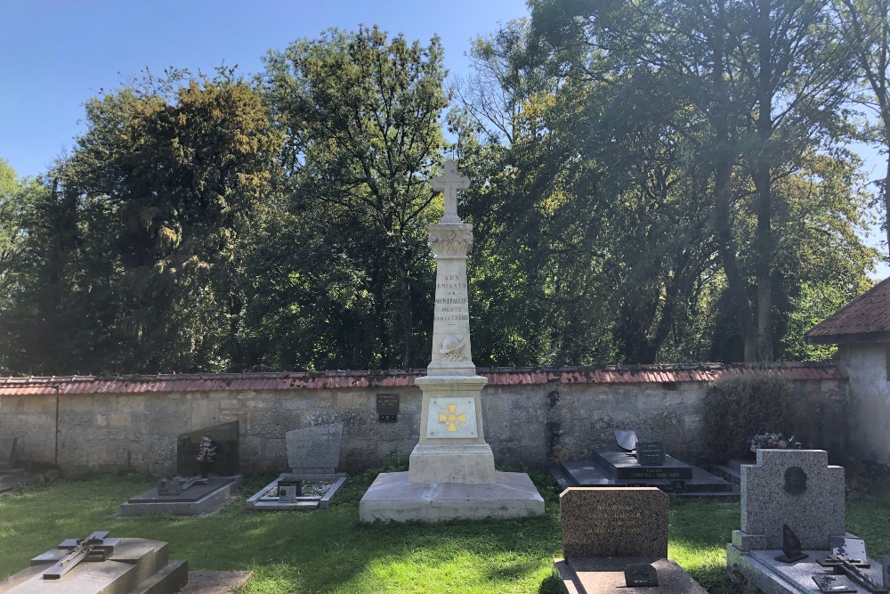 Monument Begraafplaats Montfaucon-d'Argonne #1