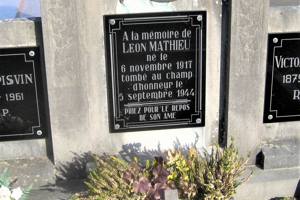 Belgische Oorlogsgraven Rienne #4