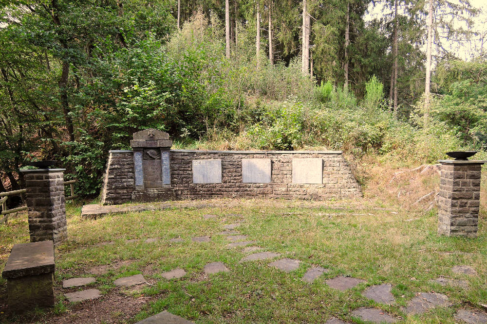 Monument Oorlogsslachtoffers Oberhausen-Schleiden #2