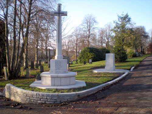 Commonwealth War Graves Riddrie Park Cemetery