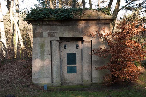 Grave Dutch Airman Bloemendaal #1