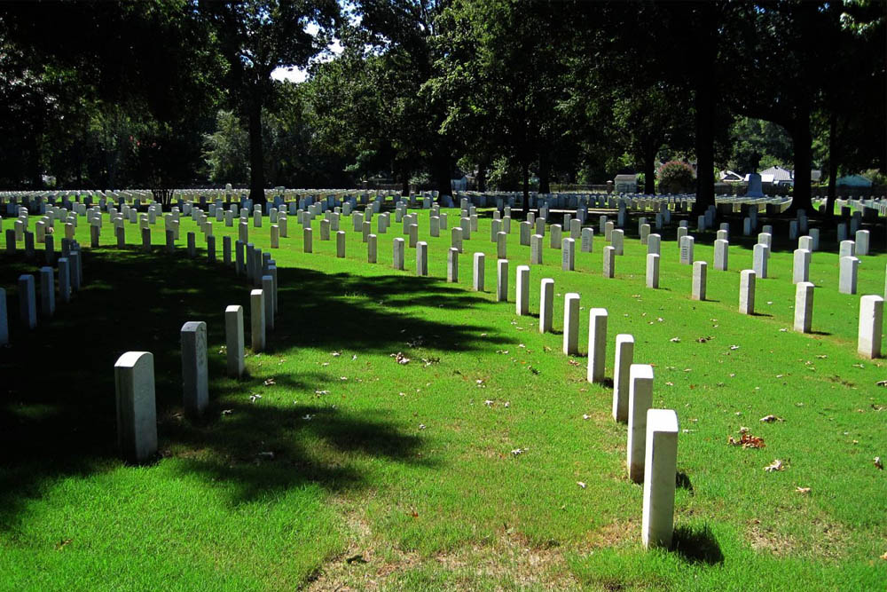 Memphis National Cemetery