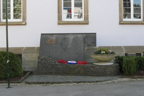 Monument Burgerslachtoffers lwen