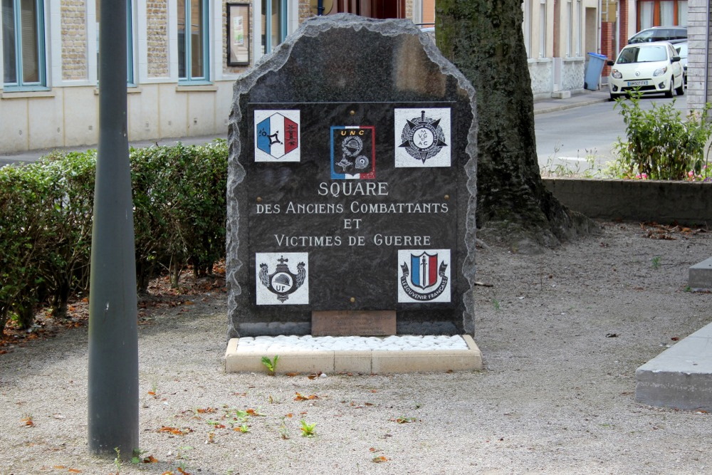 Oorlogsmonument Bourbourg #3