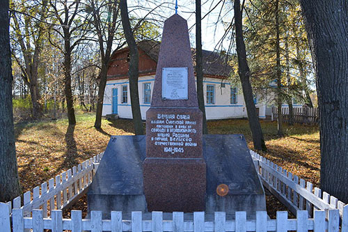 Mass Grave Soviet Soldiers Puhachivka #1