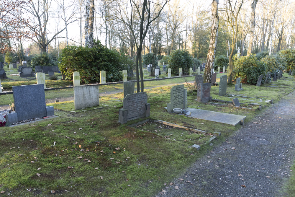 Nederlandse Oorlogsgraven Algemene Begraafplaats Heidehof Ugchelen